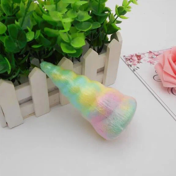 Katta sehrli uniqotchali cho'qqisi